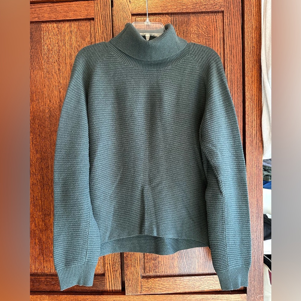 Kuhl Turtleneck Sweater